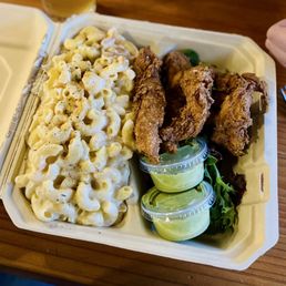 Mac Meal with Garlic Cilantro  sauce