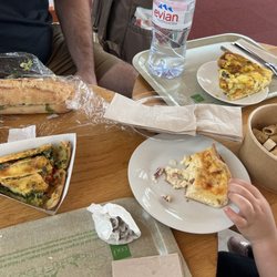 EXKi - Quiche, feta pasta, ham sandwich