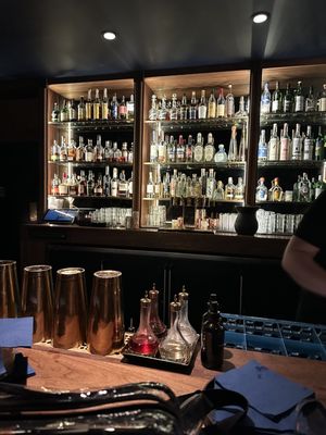Bar Henry by null