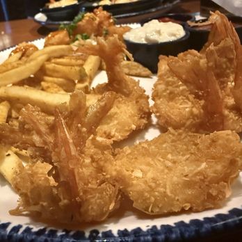 Red Lobster - Parrot Isle Jumbo Coconut Shrimp - Seafood Near Me - Aurora, Colorado