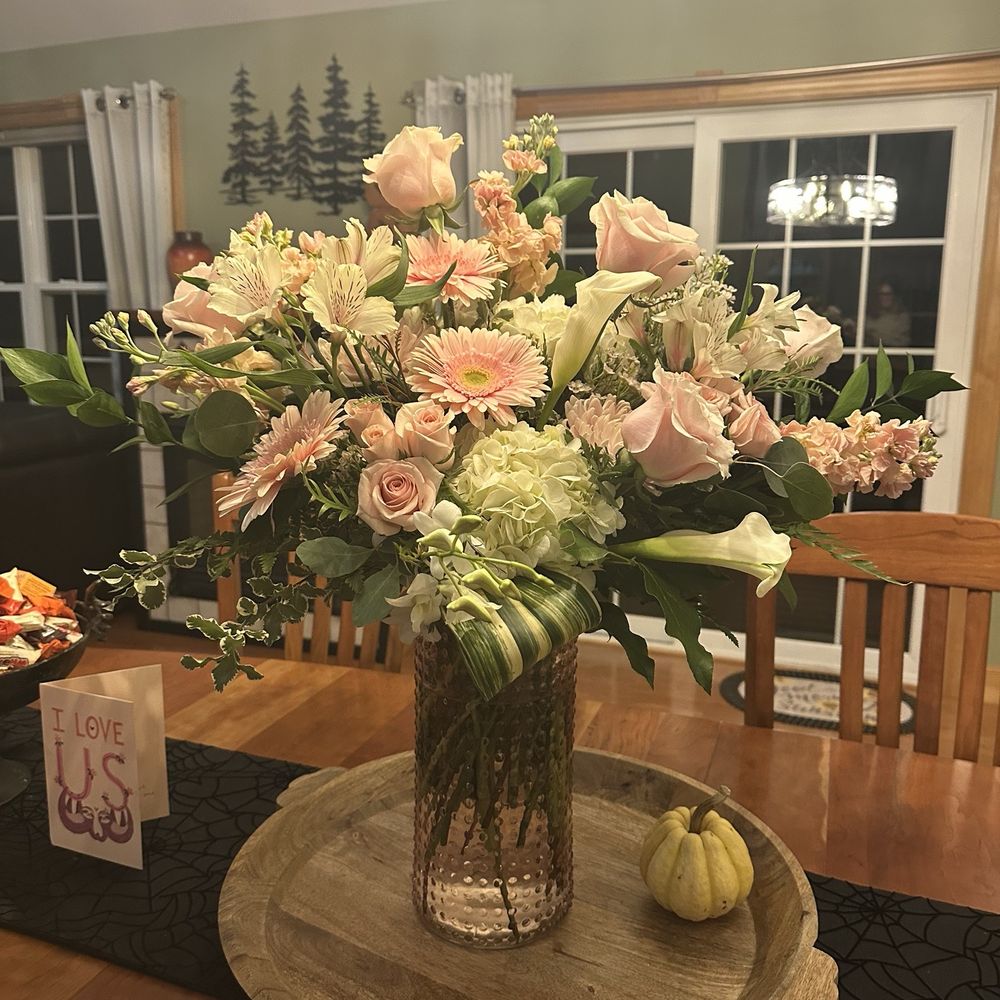 Crystal Orchid Florist - Large arrangement for anniversary celebration. - Florists Near Me - Hooksett, New Hampshire Crystal Orchid Florist - Large arrangement for anniversary celebration. - Florists Near Me - Hooksett, New Hampshire