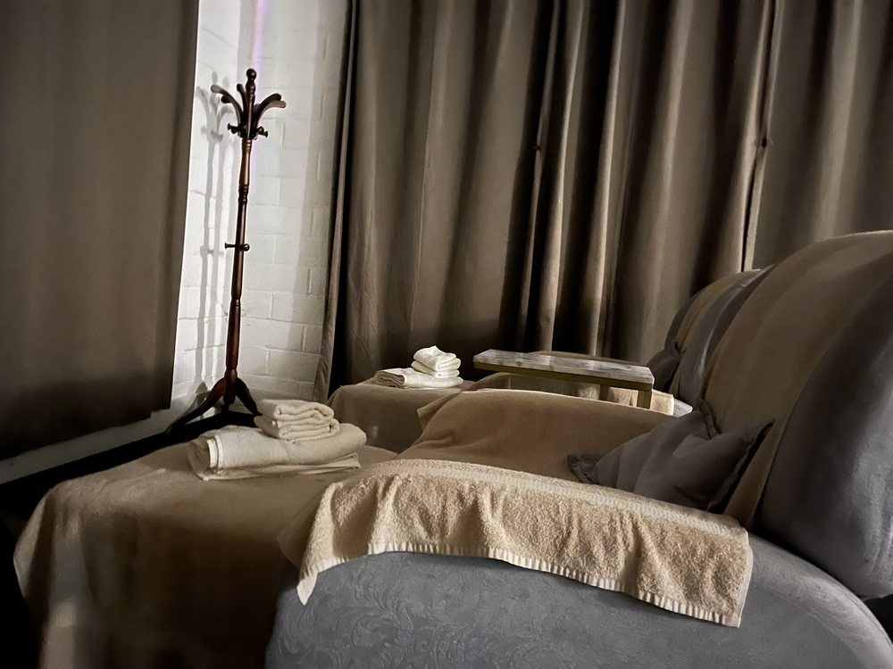 KING BODY AND FOOT MASSAGE Updated October 2024 14 Photos & 131