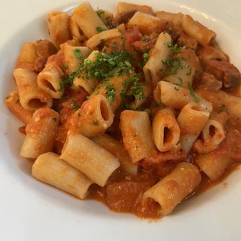 Juliet Italian Kitchen - Spicy Rigatoni alla Vodka - Italian Near Me - Austin, Texas