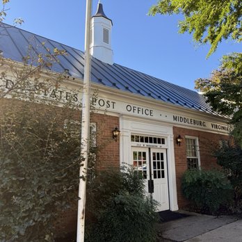 Middleburg Common Grounds - Coffee & Tea Near Me - Middleburg, Virginia