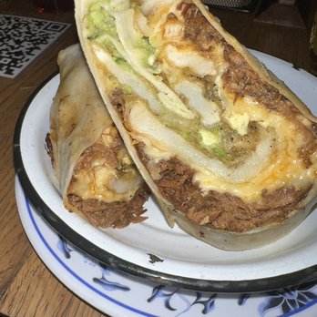 Broken English Taco Pub - The Loop - Breakfast burrito - Mexican Near Me - Chicago, Illinois