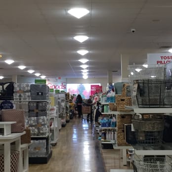Homegoods - Framingham HomeGoods -- Framingham Mall : 400 Cochituate Road / Route 30, Framingham                   Interior - Home Decor Near Me - Framingham, Massachusetts