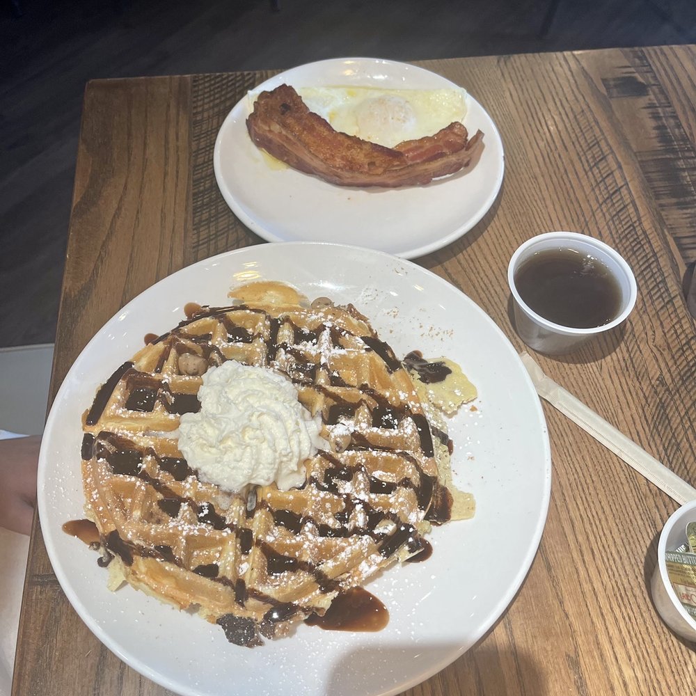 Another Broken Egg Cafe - Breakfast & Brunch Near Me - Flowood, Mississippi Another Broken Egg Cafe - Breakfast & Brunch Near Me - Flowood, Mississippi