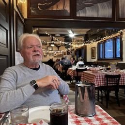 Enjoying our dinner in this comfortable setting. Enjoying our dinner in this comfortable setting.