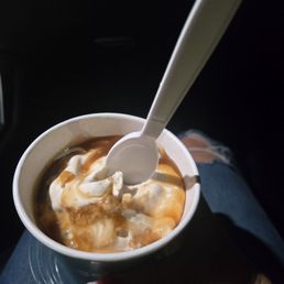 Apple crumble with caramel