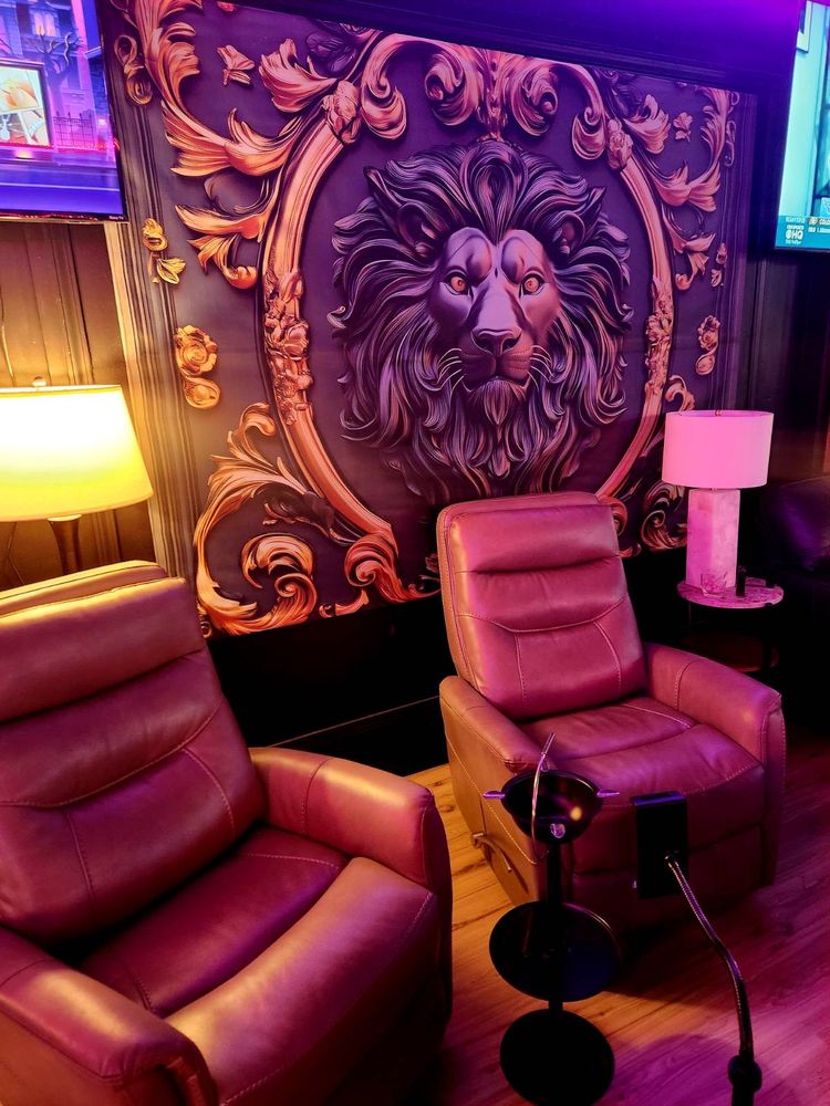 Social spots from Downtown On Main