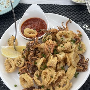 Le Onde Ristorante - Calamari Fritti - Italian Near Me - Elkins Park, Pennsylvania Le Onde Ristorante - Calamari Fritti - Italian Near Me - Elkins Park, Pennsylvania