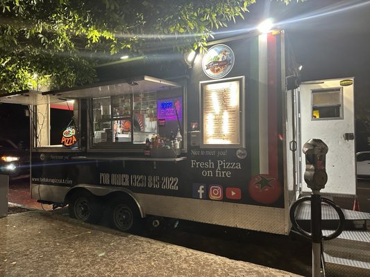 Bella Luna Pizza by null