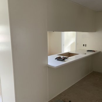 Unique Kitchen and Bath - Antic white with pure white quartz - Countertop Installation Near Me - Denham, Louisiana