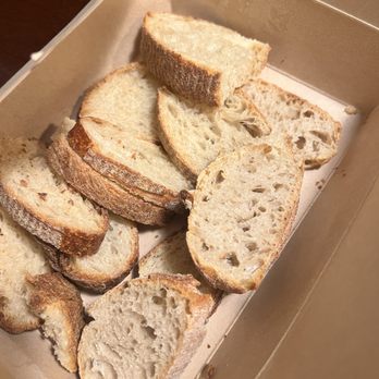Lucca Osteria & Bar - Bread - Italian Near Me - Oak Brook, Illinois