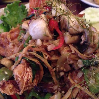 Ayada Thai - Thai Near Me - Elmhurst, New York