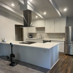 Multiple Builders - Beautiful Kitchen remodel In Flagstaff Az