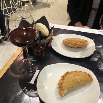 Mu El Placer de la Carne - empanada - Argentine Near Me - Madrid, M Mu El Placer de la Carne - empanada - Argentine Near Me - Madrid, M