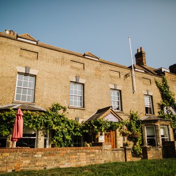 Stratton House - Hotels Near Me - Biggleswade, BDF