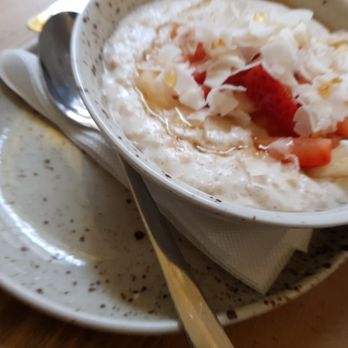 Figar 1040 - Coconut Porridge - Cafes Near Me - Vienna, 9