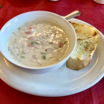 La Capital Cafe and Grill Restaurant - Homemade Clam Chowder with Garlic Bread! - Mexican Near Me - Carson City, Nevada La Capital Cafe and Grill Restaurant - Homemade Clam Chowder with Garlic Bread! - Mexican Near Me - Carson City, Nevada