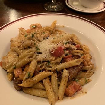 Carlyle - New American Near Me - Arlington, Virginia