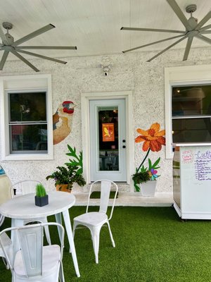 Finches Sandwiches & Sundries by null