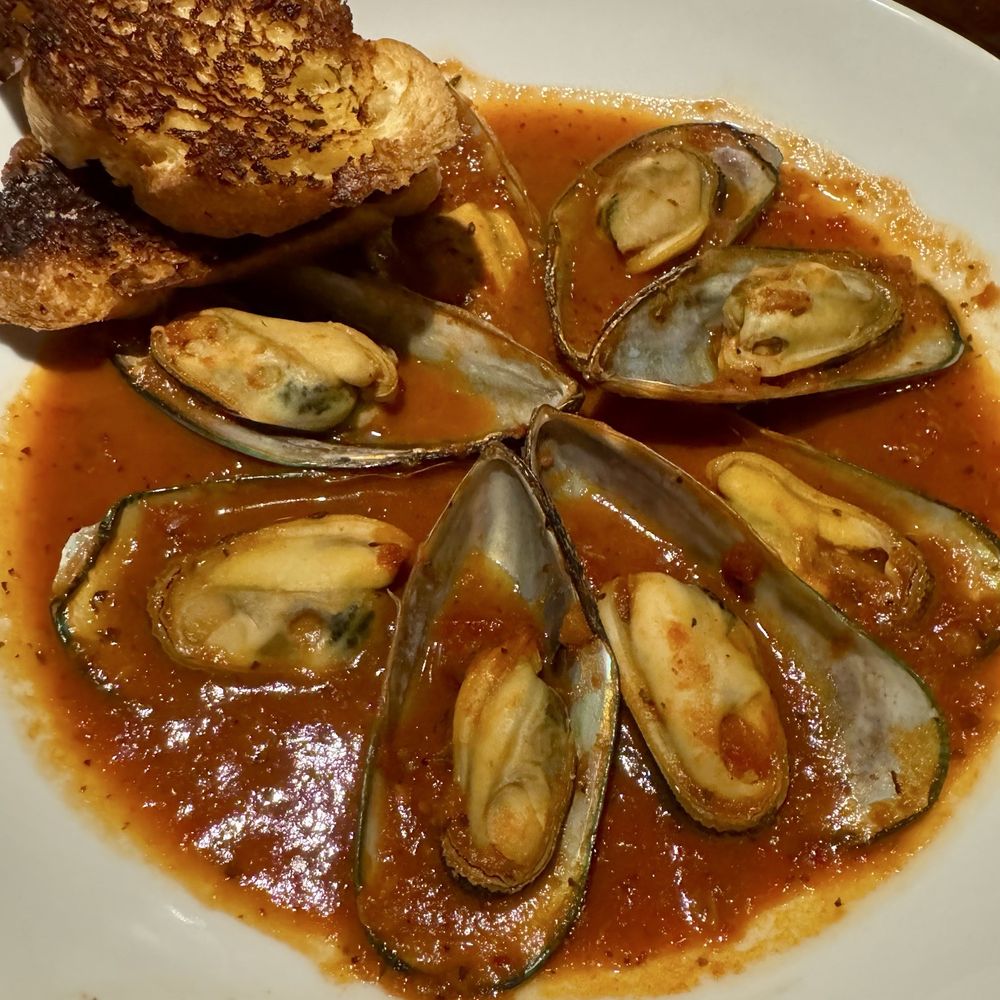 Oyster Bar - tomato mussels - Seafood Near Me - Sparks, Nevada