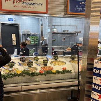 Northgate Market - Bakeries Near Me - Lynwood, California