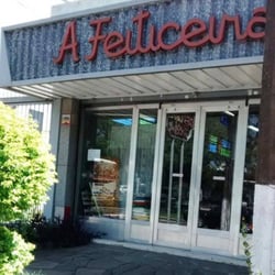 A Feiticeira - A Feiticeira - fachada