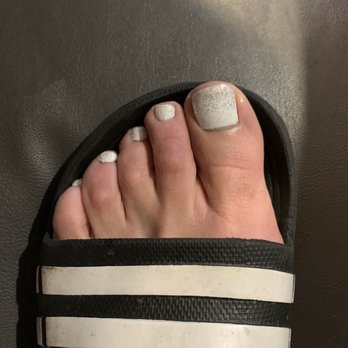Young Nails - Super cute and ready for the holidays - Nail Salons Near Me - Lincoln Park, New Jersey