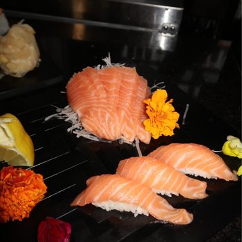 IO Rooftop - SALMON MELT IN YOUR MOUTH - Lounges Near Me - Los Angeles, California