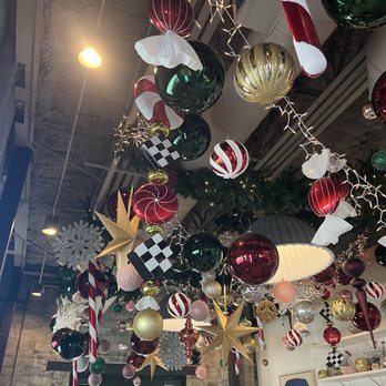 Willa’s Provisions - Holiday decorations - Breakfast & Brunch Near Me - Tampa, Florida Willa’s Provisions - Holiday decorations - Breakfast & Brunch Near Me - Tampa, Florida
