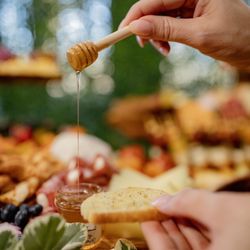 Geist Charcuterie - Custom grazing tables