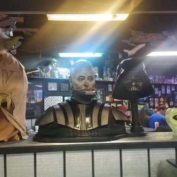 Killer Pizza From Mars - Yoda! - Pizza Near Me - Oceanside, California