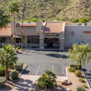 Vons - FRONT OF VONS early in the morning! - Grocery Near Me - Palm Springs, California