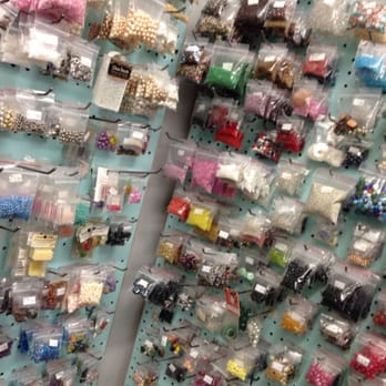 Attic To Basement Repeats - Beads. - Thrift Stores Near Me - Tonawanda, New York