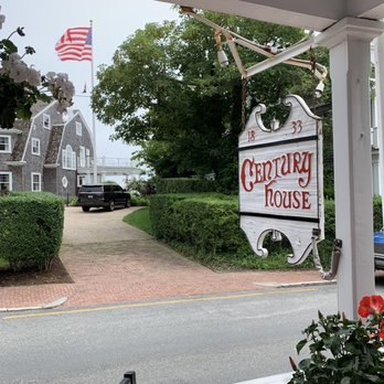 Century House - Bed & Breakfast Near Me - Nantucket, Massachusetts