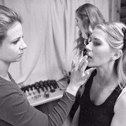 Kendra Lauren - Kendra's worked with me on my special day to help me feel bold, beautiful and still look natural and effortless with my look!