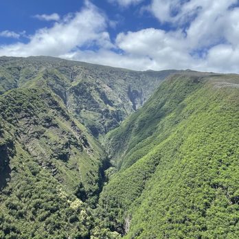 Hang Gliding Maui - Lots of waterfalls here! - Hang Gliding Near Me - Hana, Hawaii Hang Gliding Maui - Lots of waterfalls here! - Hang Gliding Near Me - Hana, Hawaii