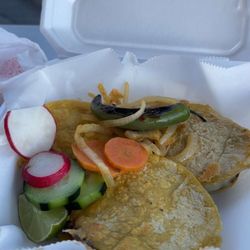 Taqueria Los Agaveros - Asada Mulitas