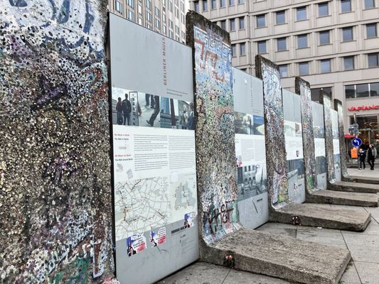 Potsdamer Platz by null