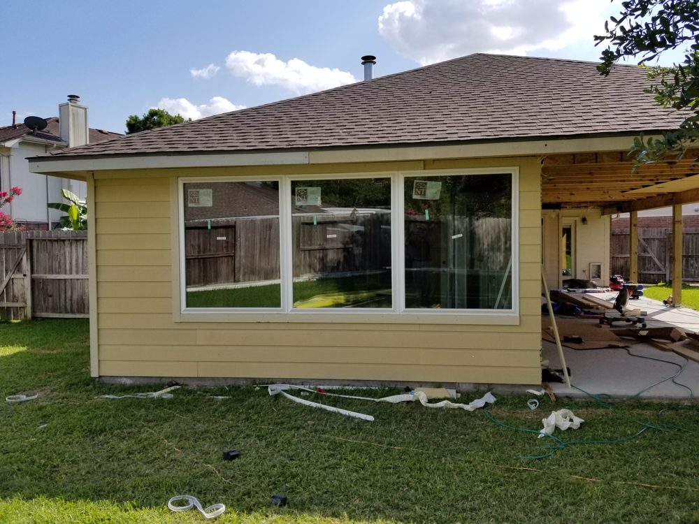 Slide of T&H General Contractor