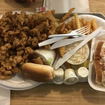 Bayley's Seafood Restaurant - Fried clams, lobster roll and french fries - Seafood Near Me - Scarborough, Maine