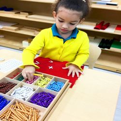 Small World Montessori - Miramar