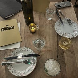 Corsica - Table