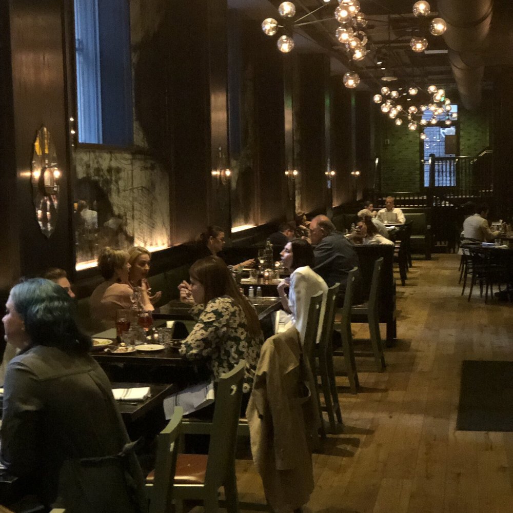 The Commoner - Yes empty tables but some patrons waited 40+ min for a table that was ready to go! - New American Near Me - Pittsburgh, Pennsylvania