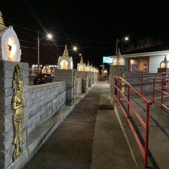 Apsara Restaurant - Walkway and ramp - Chinese Near Me - Providence, Rhode Island