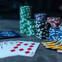 Vintage Havana Cigar Lounge - Poker night at the lounge starts at 5 o'clock come on in and grab yourself a great cigar, hang out with good people and relax.