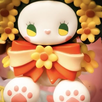 Kuma Co - Regal Hello Kitty! - Toy Stores Near Me - Las Vegas, Nevada