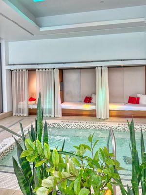 Shangri-La Toronto by null